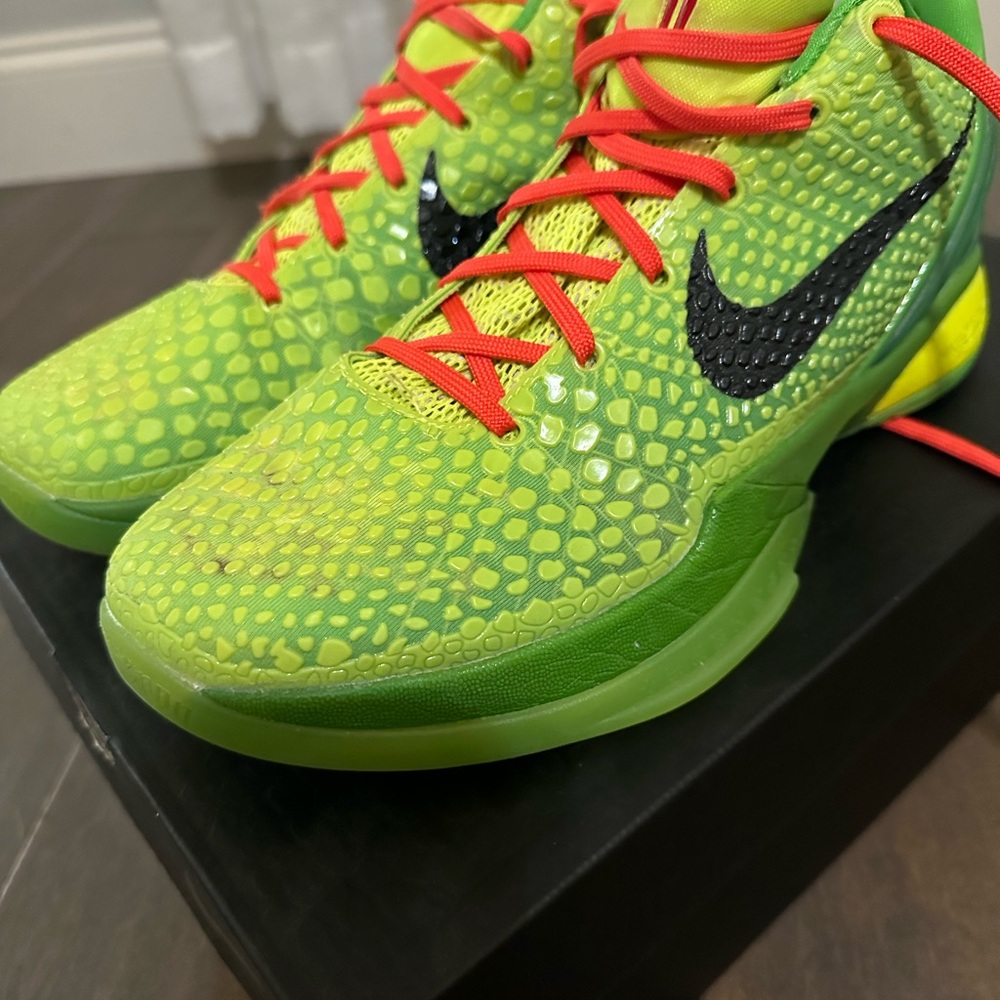 Nike Kobe 6 Protro Grinch - image 3